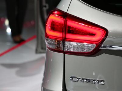 Mondial 2016 : Kia Carens restylé