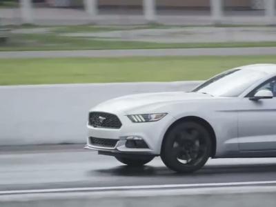 L'Ecoboost de la Ford Mustang face au V8