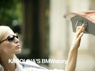 Le mannequin Karolina Kurkova adore sa BMW Série 2 Active Tourer