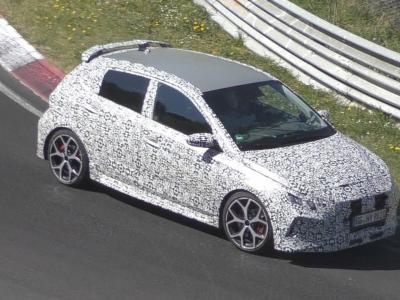 La nouvelle Hyundai i20 N camouflée en vidéo sur le Nürburgring